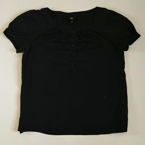 Black button front short sleeve tunic